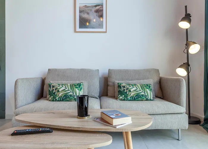 Mediterranean Gem Getaway * Valencia